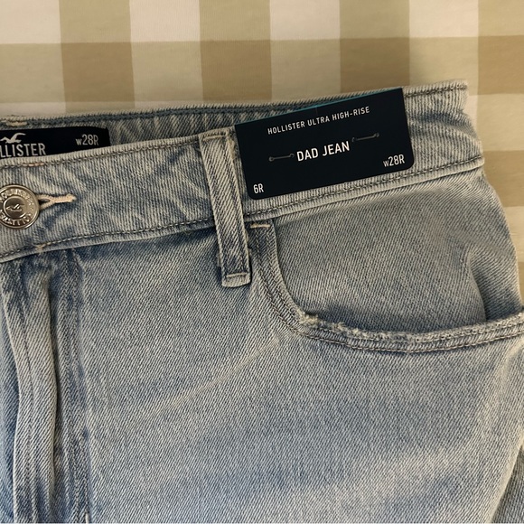 NWT Hollister Light Blue Vtg Stretch Ultra High Rise Dad Jeans Women’s Medium 6R - Picture 4 of 9